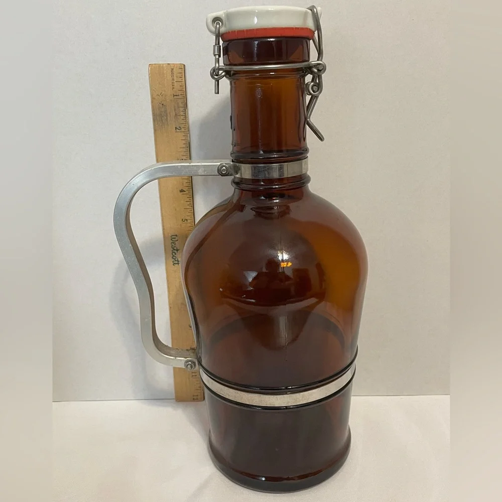 Growler Bottle Amber glass W/Metal handle flip‎ top opening w/swing top closure